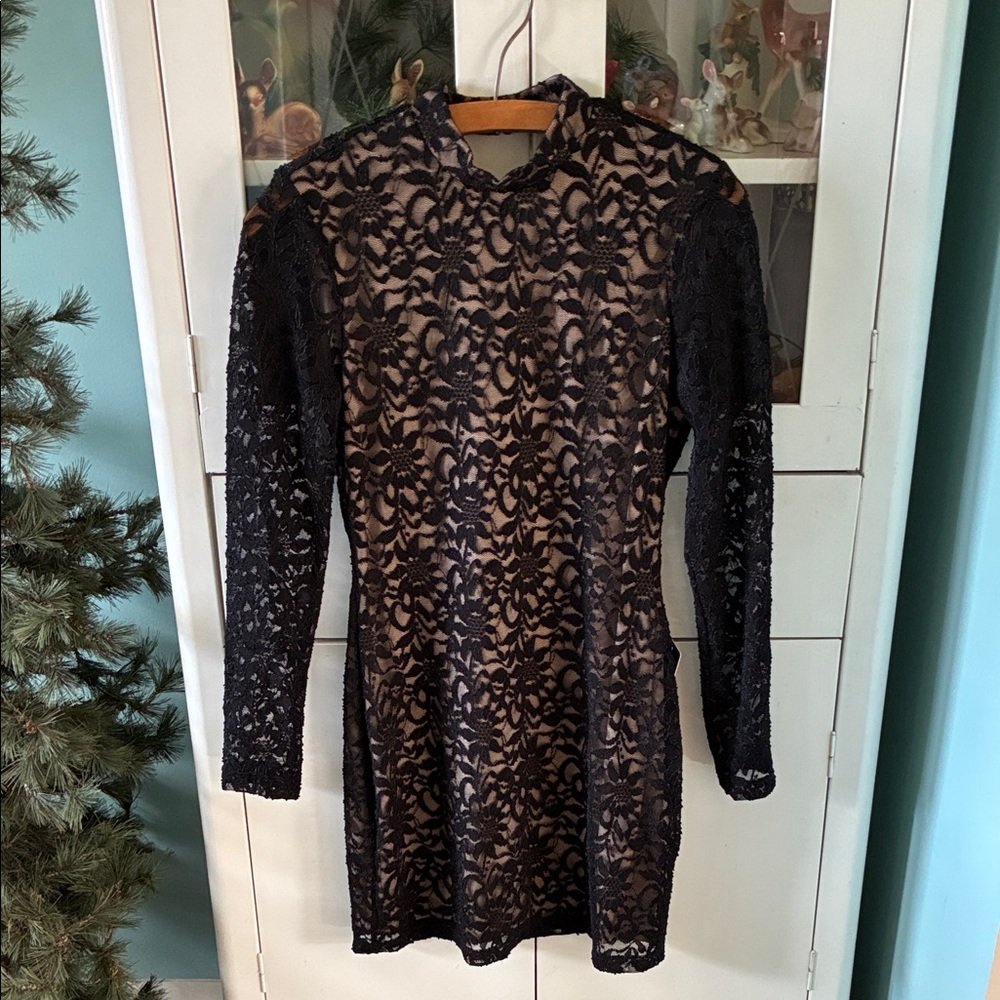 Express sz S Black Lace Long Sleeve Dress Tan lining open Back nwt